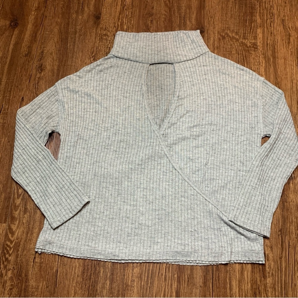 ASTR The Label Grey Cutout Mock Neck Ribbed Knit Sweater Cozy Feminine Size L - Picture 7 of 13